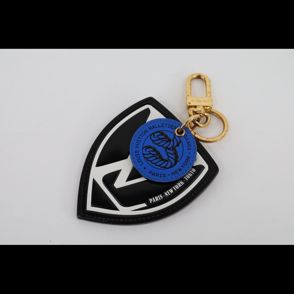 Limited Edition Louis Vuitton Calfskin World Tour Bag Charm Key Chain Holder